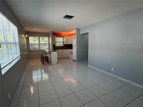 $1,495 | 1301 North 12th Court, Unit 4B, Hollywood, FL 33019