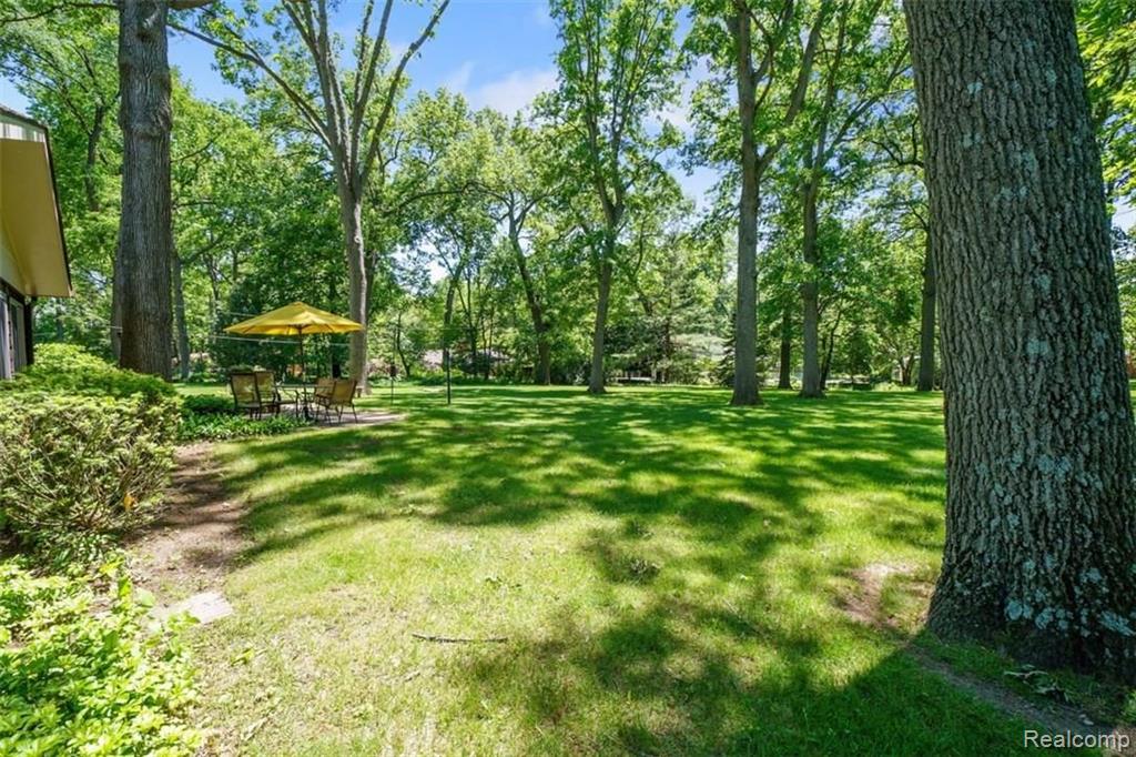 196 Vreeland Drive Rochester, MI 48309 - Photo 27 of 35