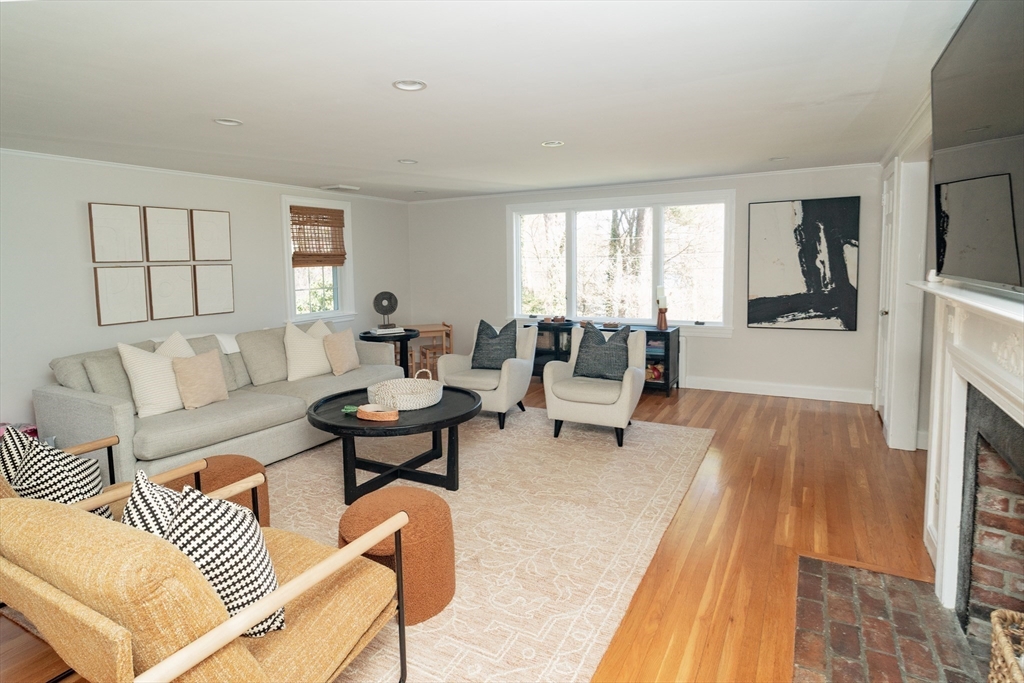 37 Locksley Road Lynnfield, MA 01940 - Photo 21 of 32 Gallery Image 21