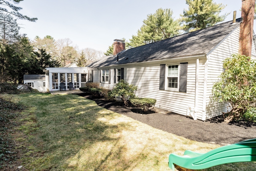 37 Locksley Road Lynnfield, MA 01940 - Photo 25 of 32 Gallery Image 25
