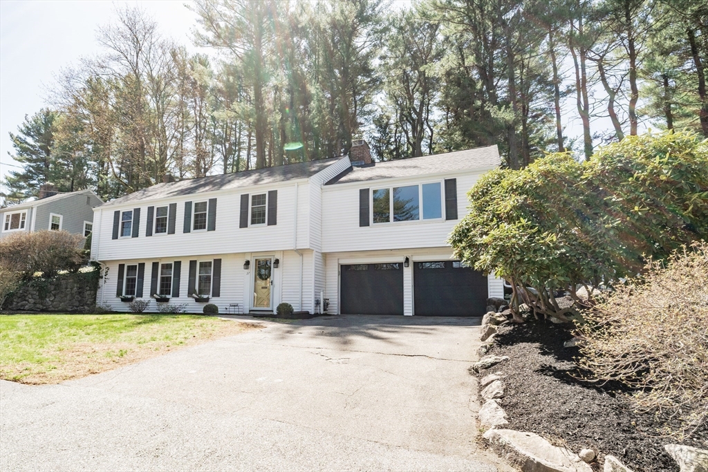 37 Locksley Road Lynnfield, MA 01940 - Photo 32 of 32 Gallery Image 32