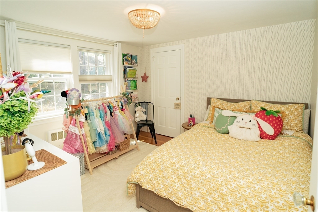 37 Locksley Road Lynnfield, MA 01940 - Photo 6 of 32 Gallery Image 6