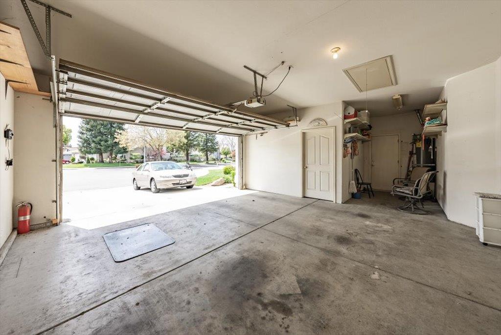 3159 Cedar Creek Lane Madera, CA 93637 - Photo 22 of 37 a view of parking garage