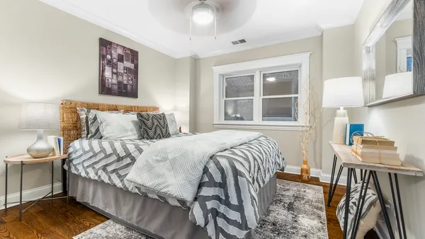 $669,000 | 912 West Fletcher Street, Unit 2, Chicago, IL 60657
