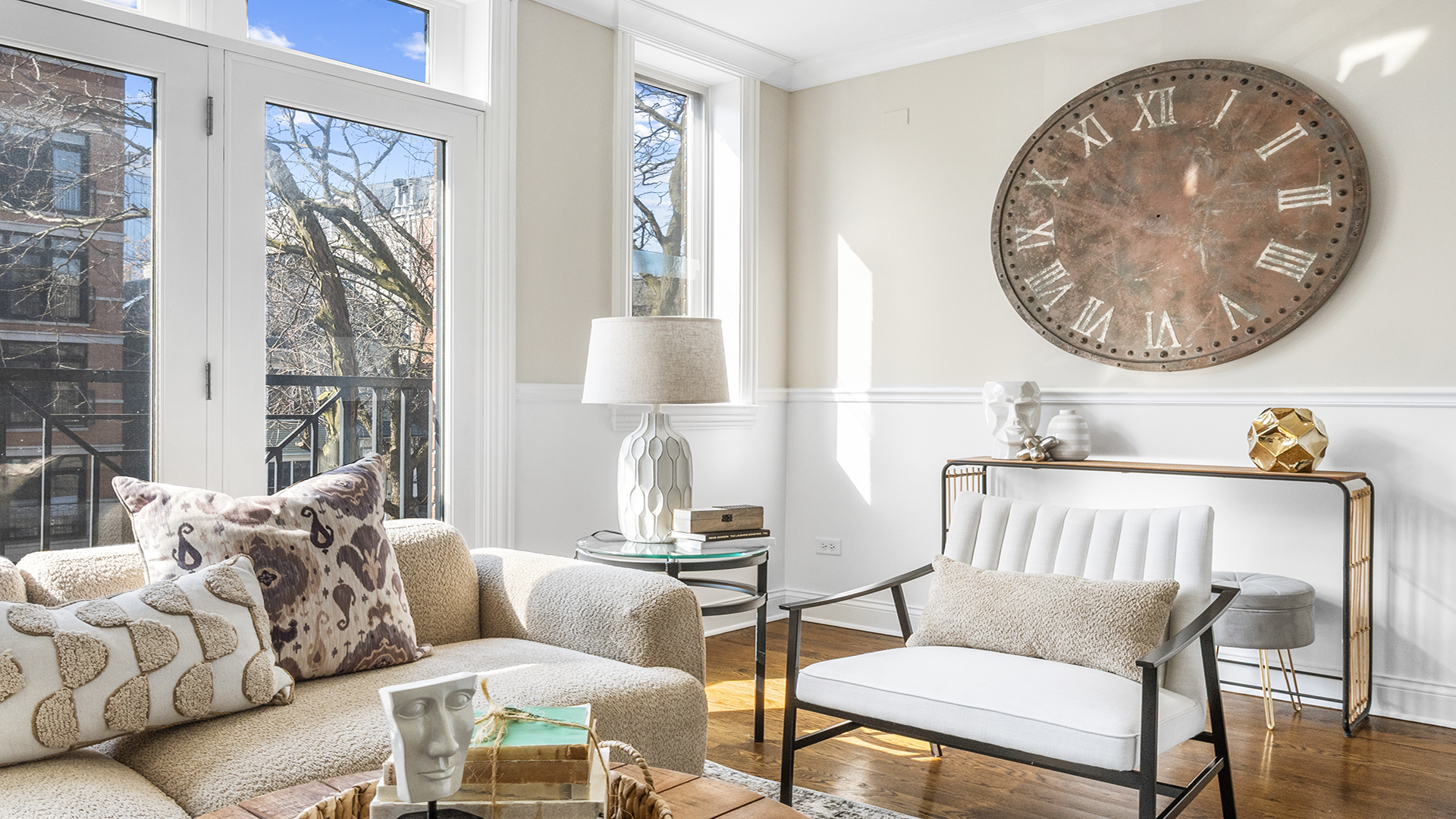 912 West Fletcher Street, Unit 2 Chicago, IL 60657 - Photo 8 of 29 a living room with furniture and a large window