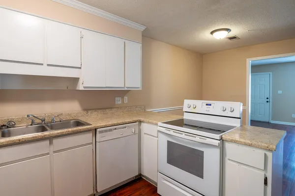 $1,200 | 433 Evans Mill Drive, Unit B, Evans, GA 30809