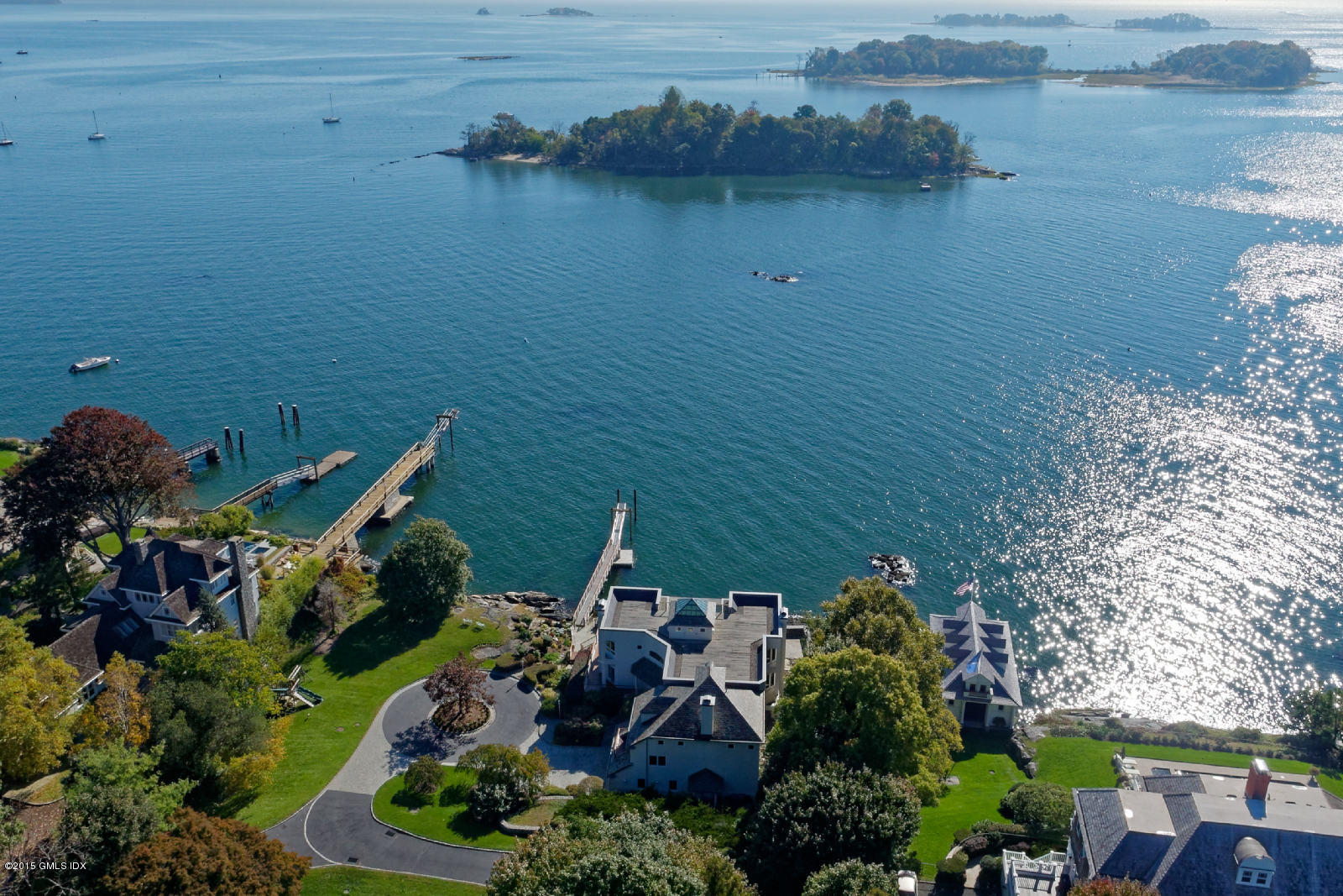 71 Byram Shore Road Greenwich, CT 06830 - Photo 5 of 32 a view of a lake with a floor