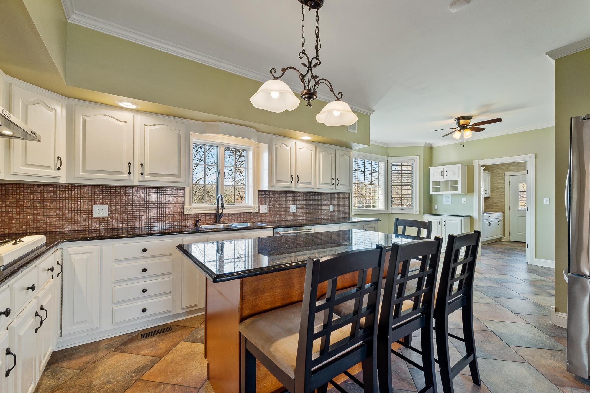 229 Erwin Road Ashland, KY 41101 - Photo 11 of 50 Gallery Image 11