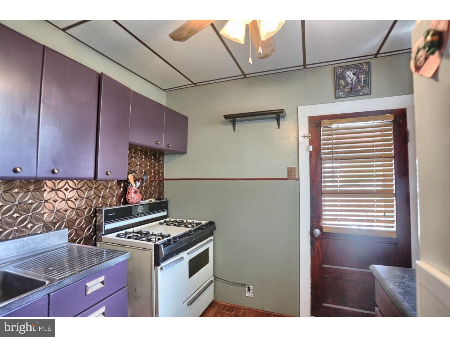 537 Robeson Street Reading, PA 19601 - Photo 5 of 15 Kitchen