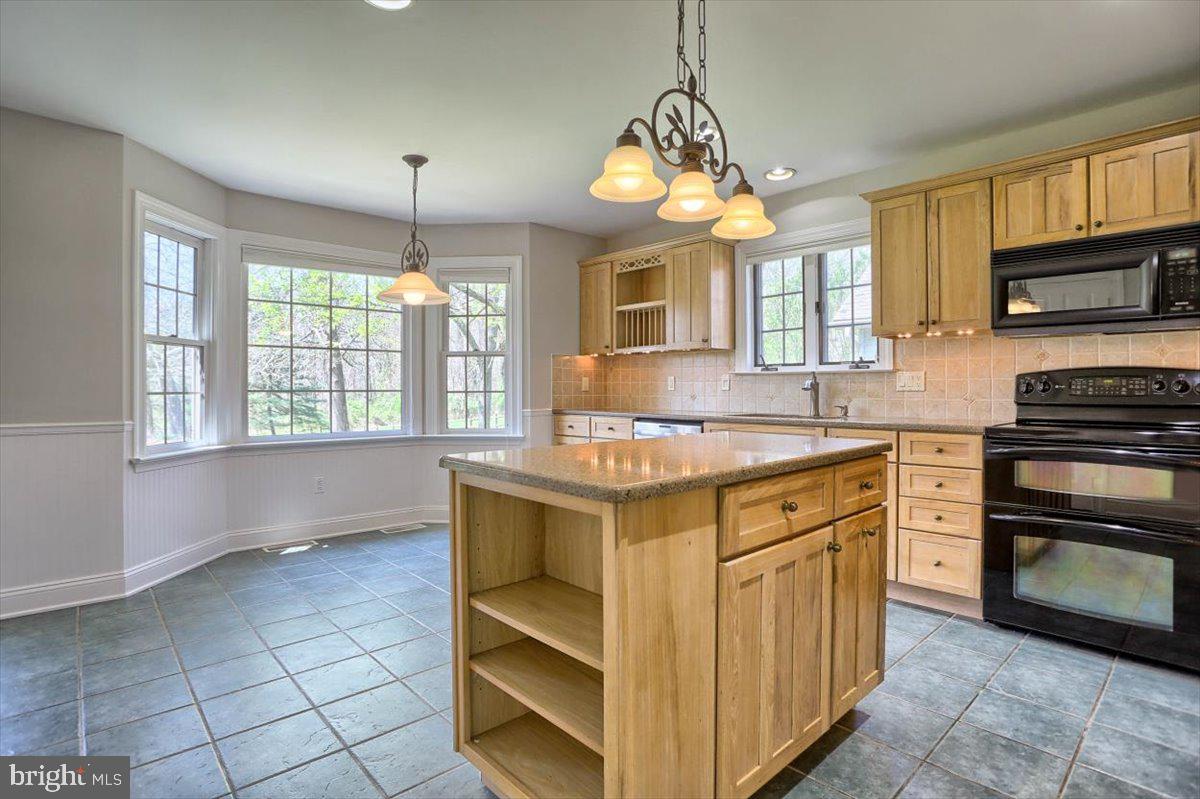 467 Old Stage Road Lewisberry, PA 17339 - Photo 21 of 44 Gallery Image 21