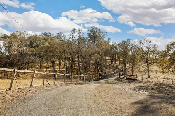 $825,000 | 178 Carmel Road, Burson, CA 95225