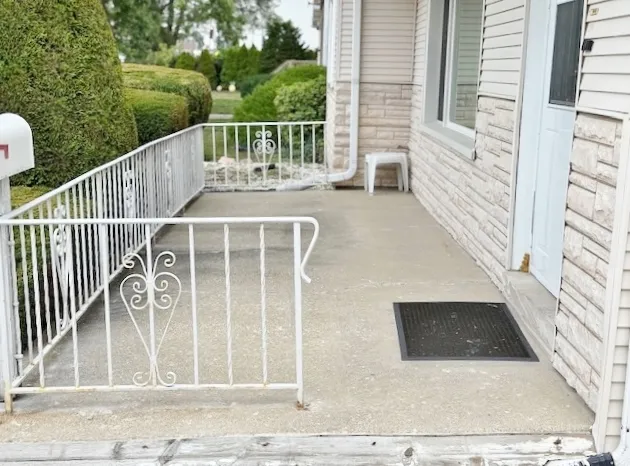 $239,900 | 1429 North Wolf Road, Berkeley, IL 60163