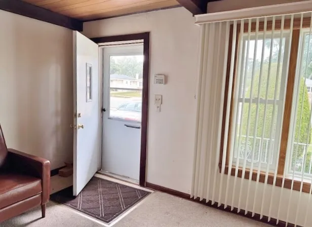 $239,900 | 1429 North Wolf Road, Berkeley, IL 60163