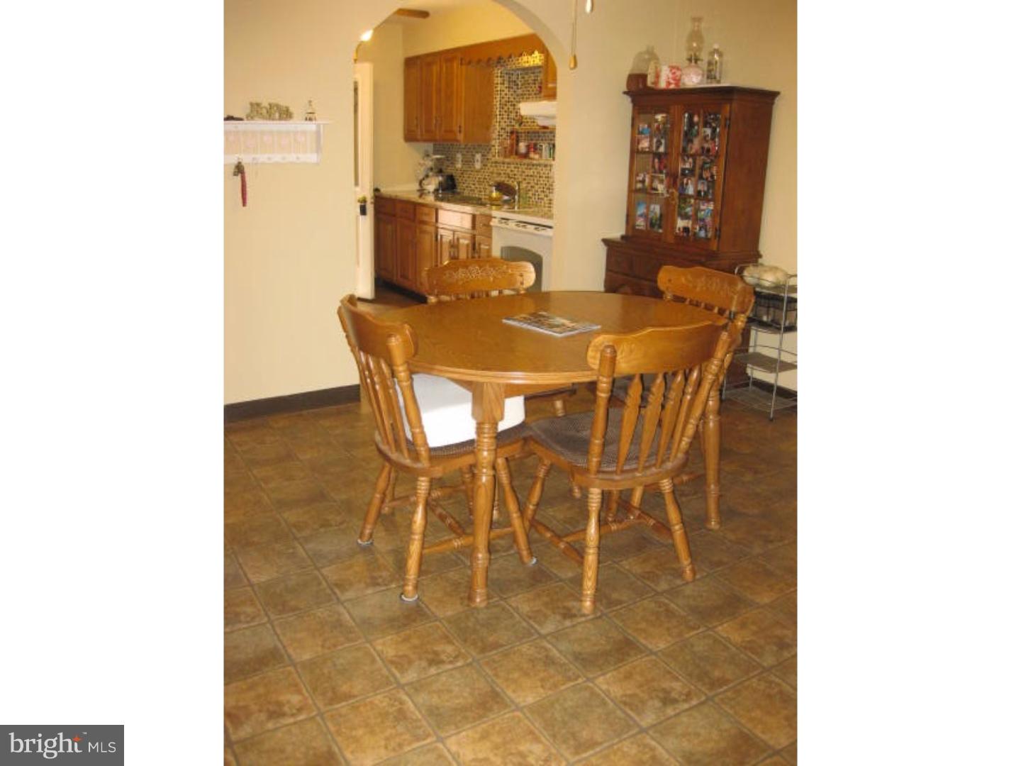 368 Ruth Avenue Aston, PA 19014 - Photo 12 of 25 Dining Room