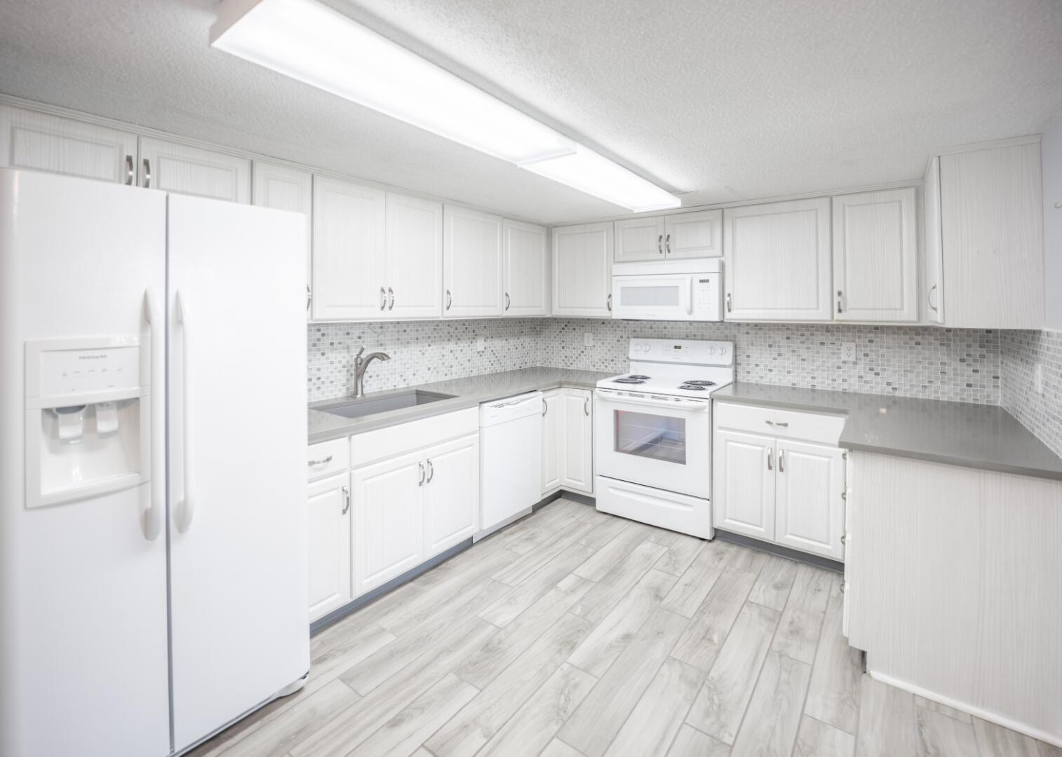 4143 Karl Road, Unit 114 Columbus, OH 43224 - Photo 6 of 38 _CP_4508-HDR (Large)