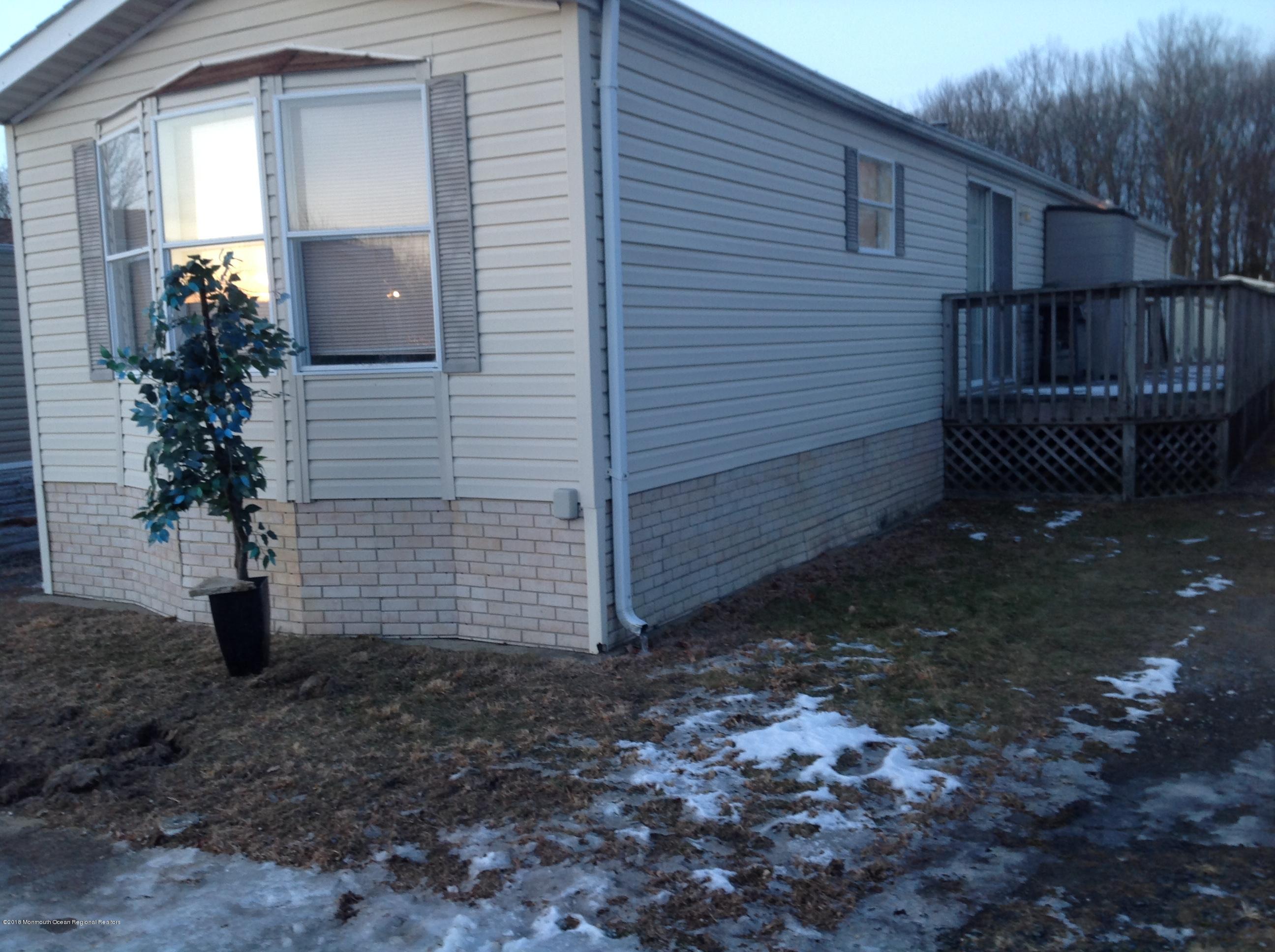 73 Ruffian Way Howell, NJ 07731 - Photo 1 of 15 IMG_0575