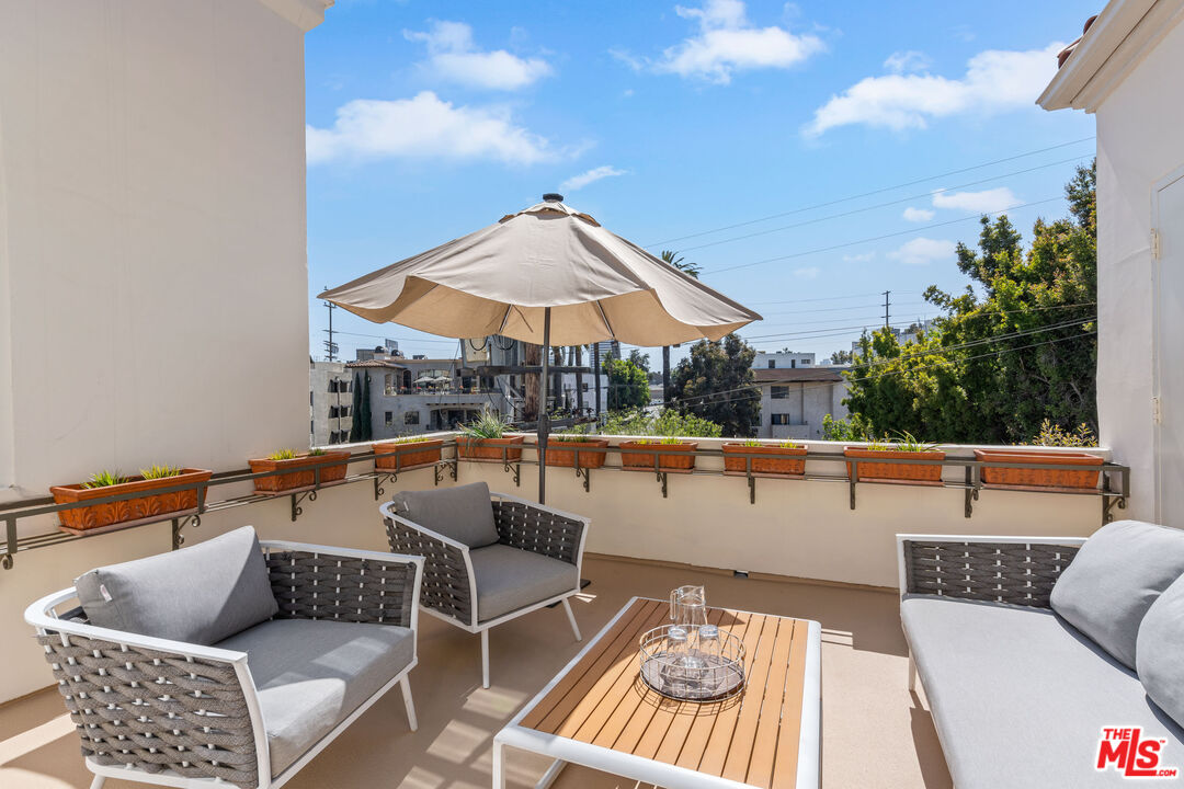 1663 Malcolm Avenue, Unit 103 Los Angeles, CA 90024 - Photo 41 of 45