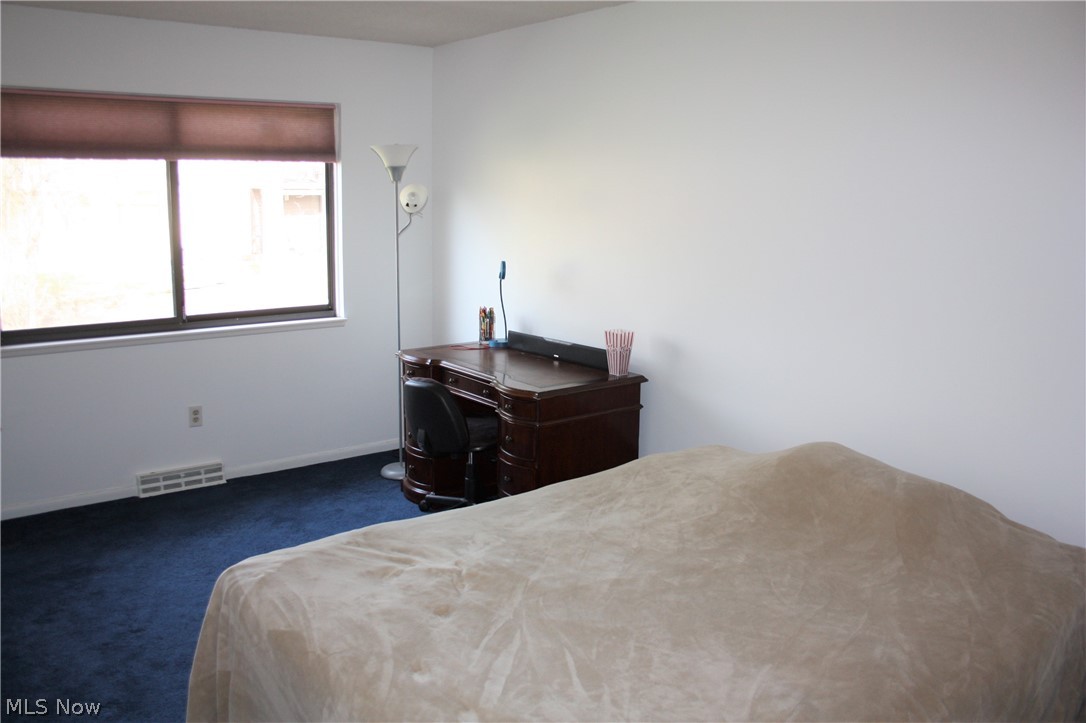 649 Hampton Ridge Drive Akron, OH 44313 - Photo 15 of 18 Bedroom 3