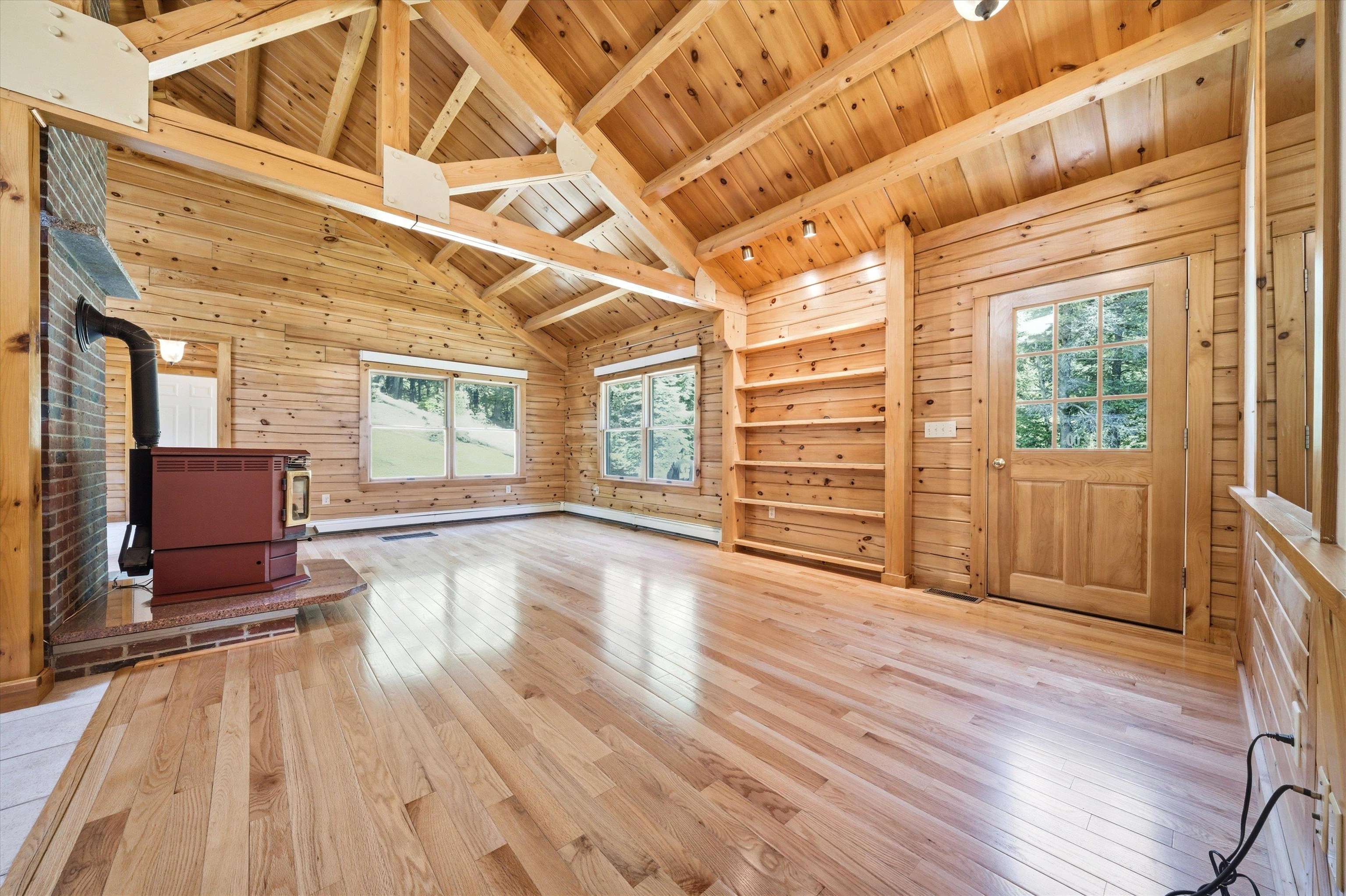 20 McCollum Road New Boston, NH 03070 - Photo 3 of 49