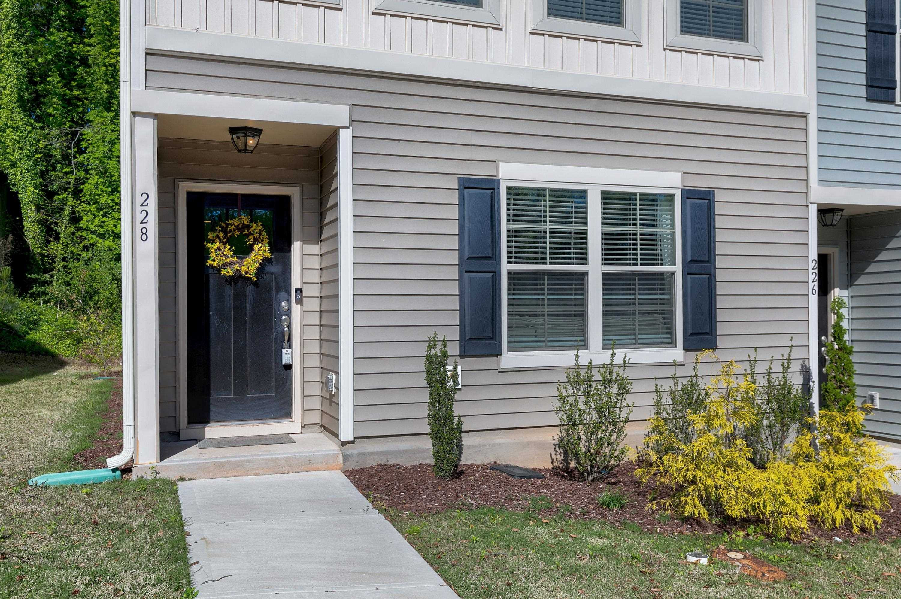 228 Spark Street Raleigh, NC 27606 - Photo 3 of 28 Covered Entry