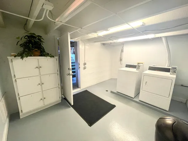 $2,250 | 2539 West Iowa Street, Unit 2, Chicago, IL 60622