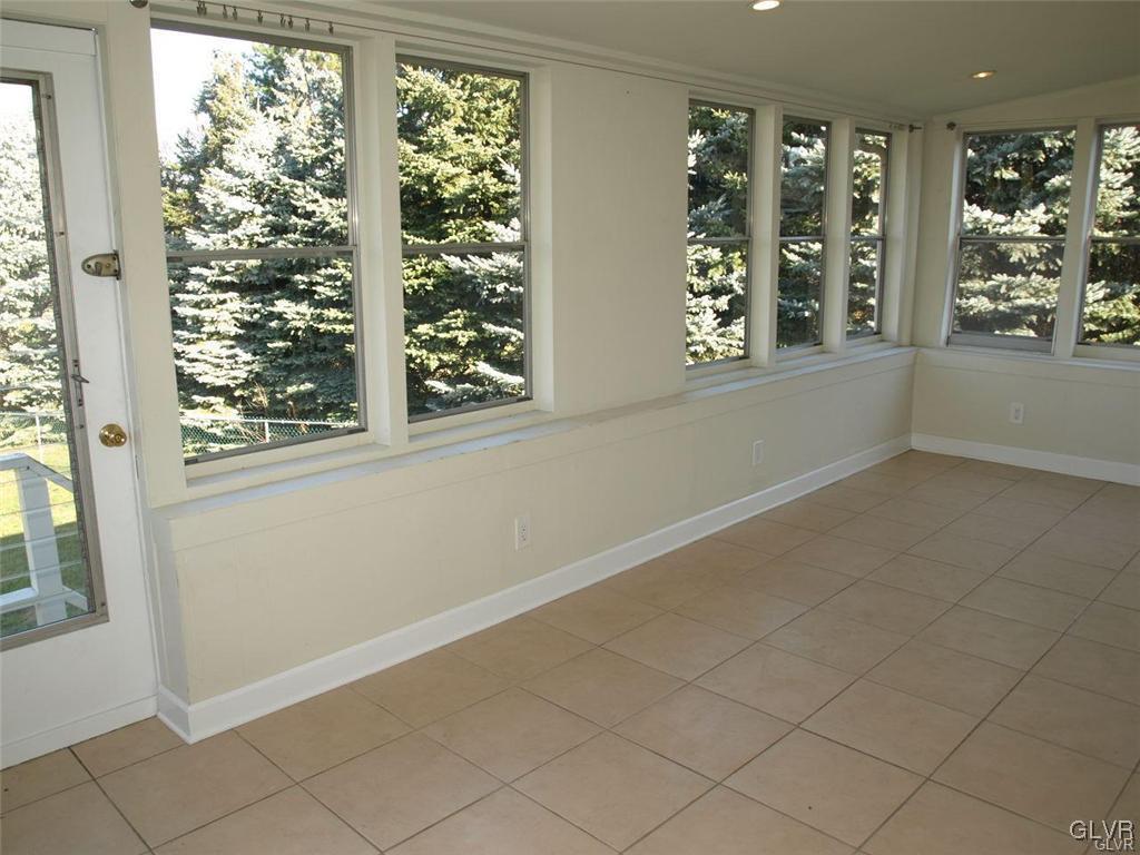 1860 Catasauqua Road Bethlehem, PA 18018 - Photo 8 of 9 Gallery Image 8