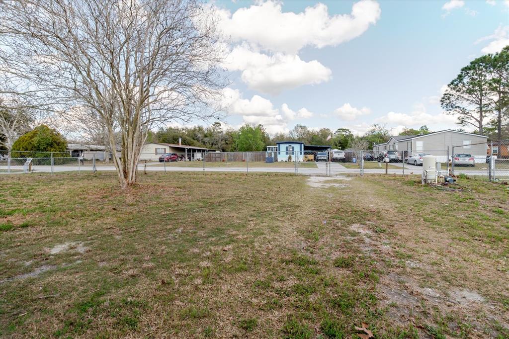 15401 Nava Street Hudson, FL 34667 - Photo 6 of 41