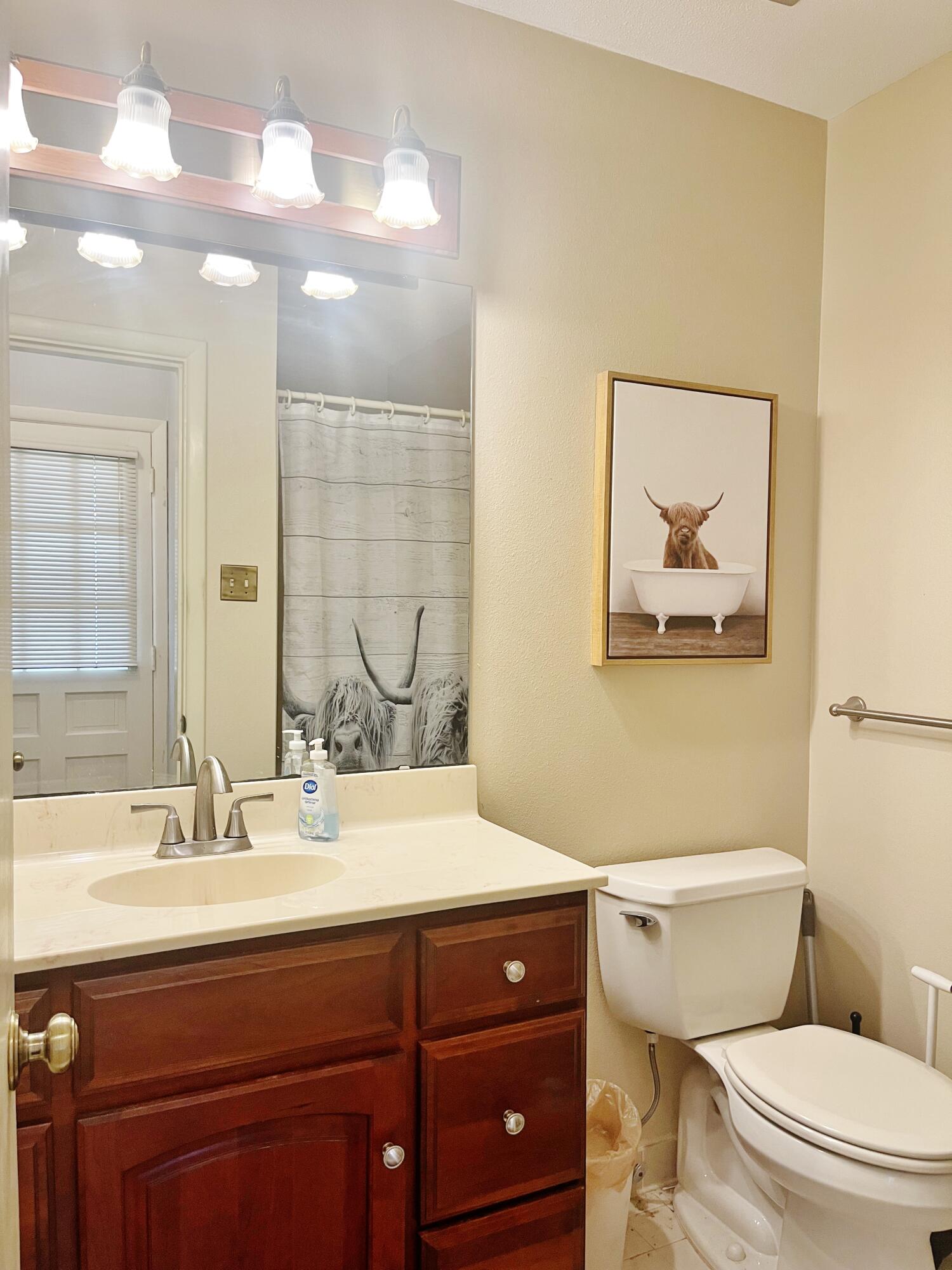 64 Linwood Road Northwest Fort Walton Beach, FL 32547 - Photo 19 of 40 Master bath