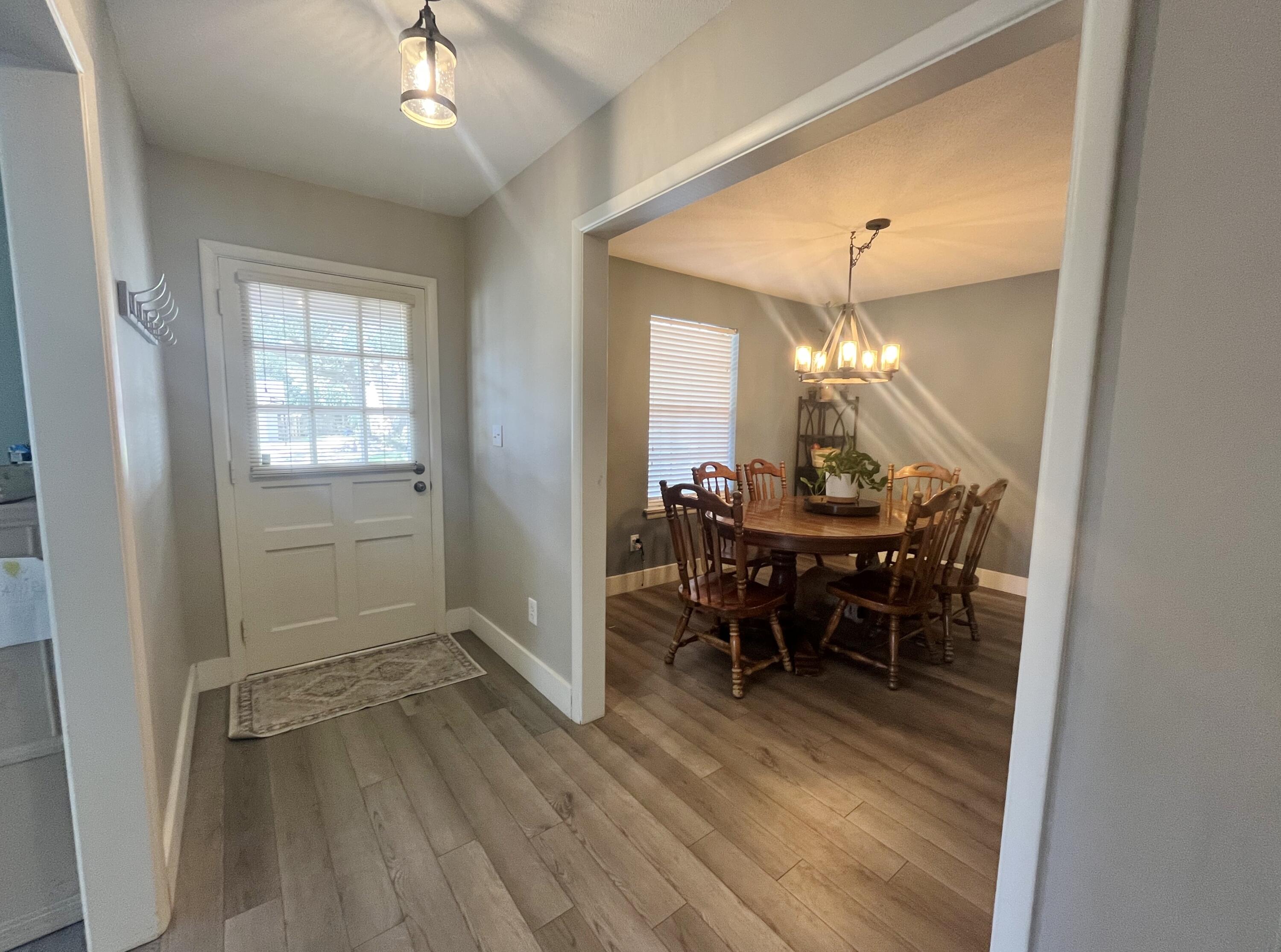 64 Linwood Road Northwest Fort Walton Beach, FL 32547 - Photo 2 of 40 Welcome in