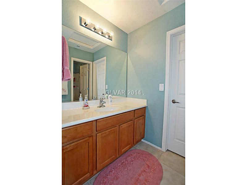2460 Rue Bienville Way Henderson, NV 89044 - Photo 10 of 25 Property Photo. Jack & Jill Bathroom