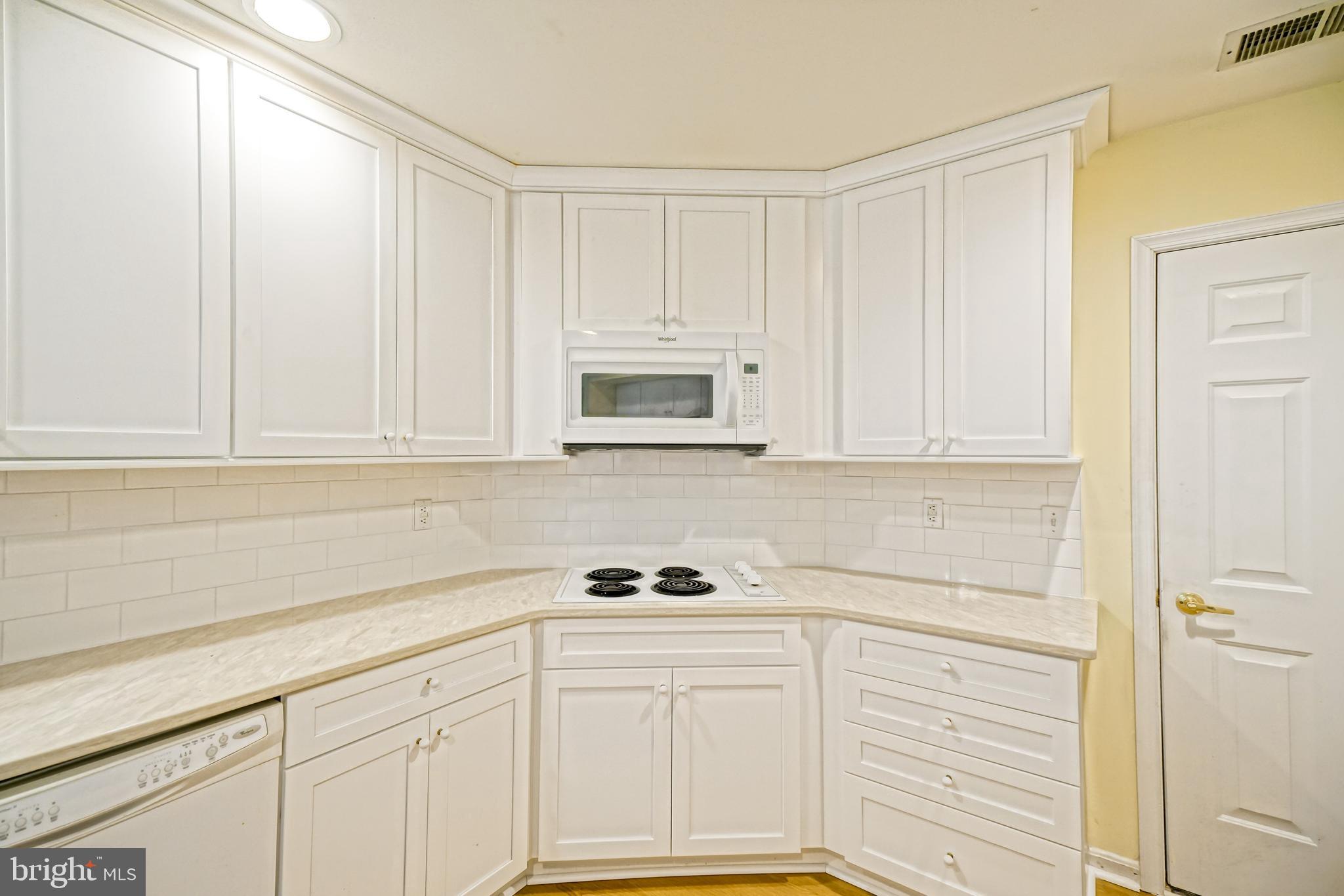 18506 Belle Grove Road, Unit 3 Lewes, DE 19958 - Photo 7 of 38 Gallery Image 7