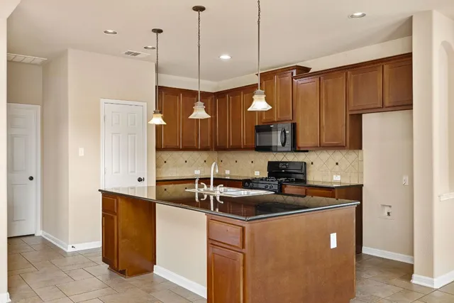 $495,000 | 676 Rusk Road, Round Rock, TX 78665