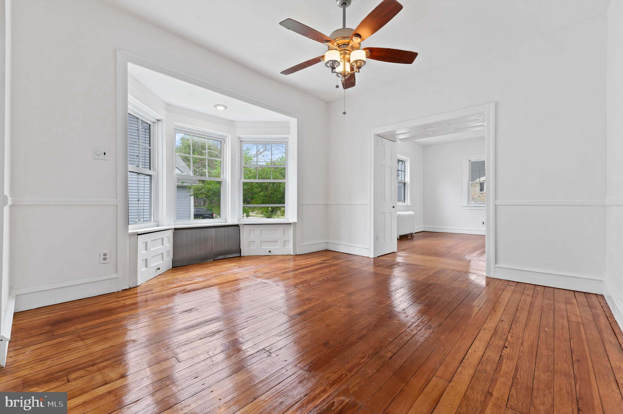 609 Sharp Avenue Glenolden, PA 19036 - Photo 11 of 31