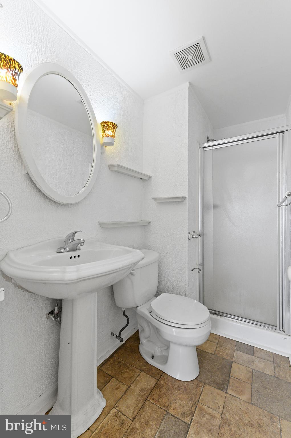 609 Sharp Avenue Glenolden, PA 19036 - Photo 13 of 31