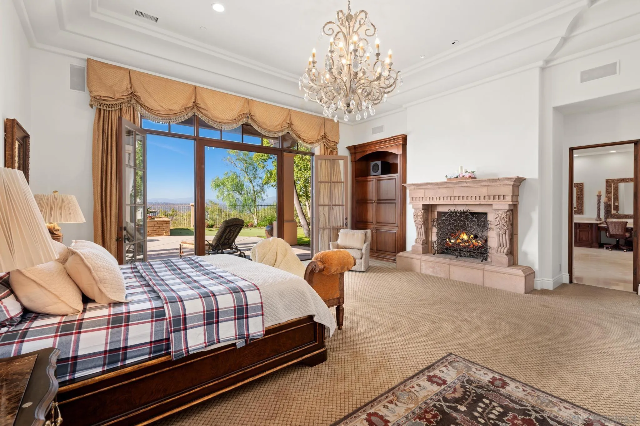 4690 Rancho Del Mar Trail San Diego, CA 92130 - Photo 14 of 64