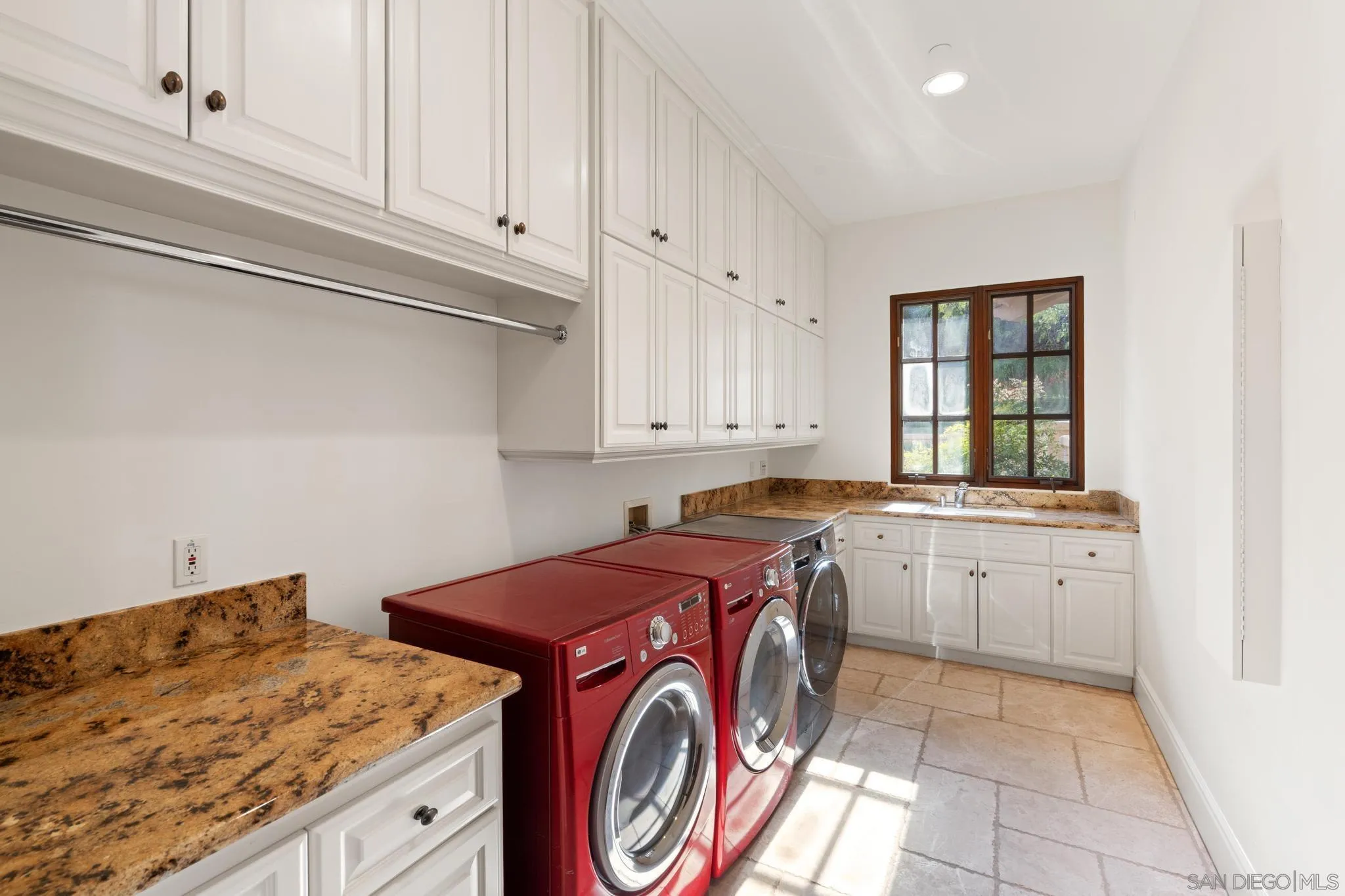 4690 Rancho Del Mar Trail San Diego, CA 92130 - Photo 39 of 64