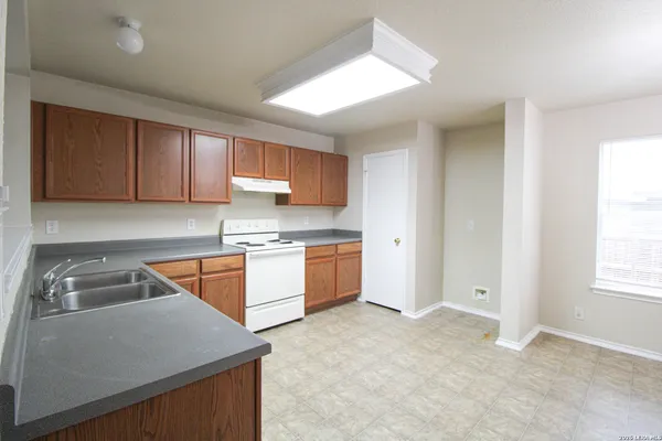 $1,775 | 16130 Branching Oaks, San Antonio, TX 78247