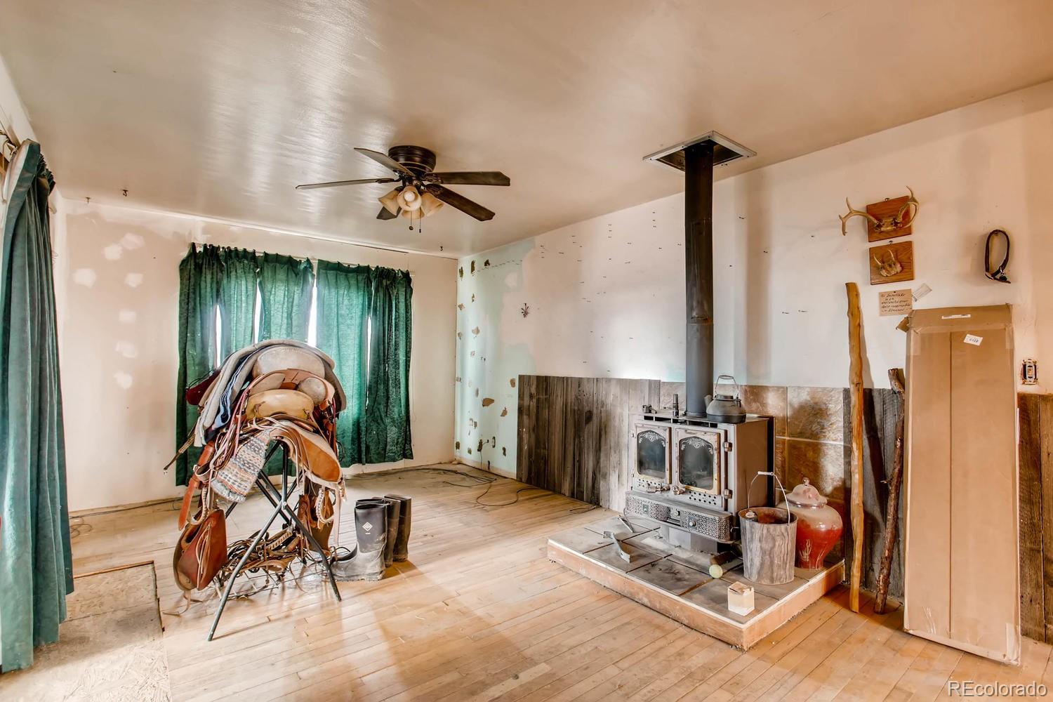515 South Split Rock Road Bennett, CO 80102 - Photo 3 of 16 Gallery Image 3