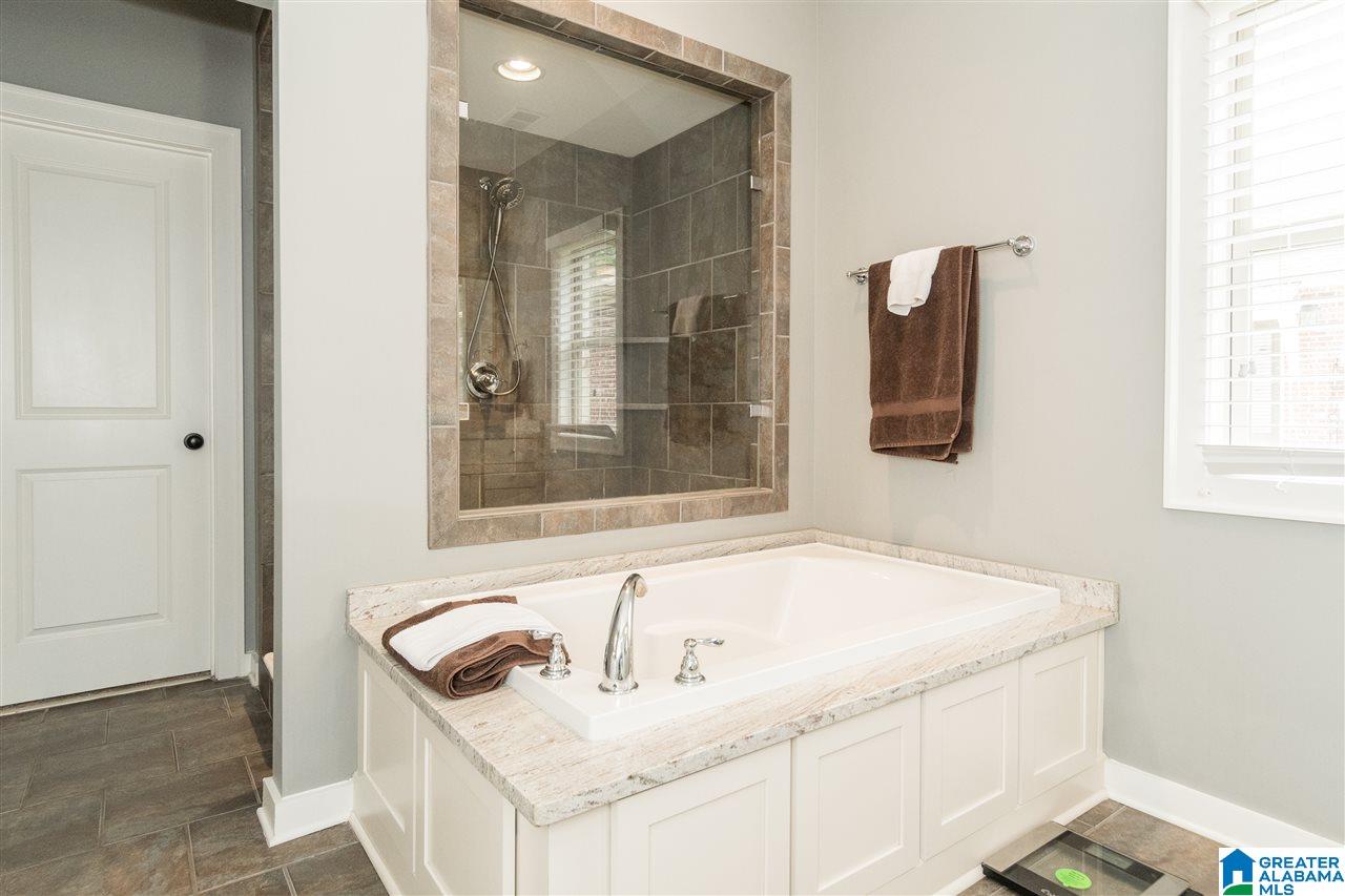 2515 Montauk Road Hoover, AL 35226 - Photo 29 of 47