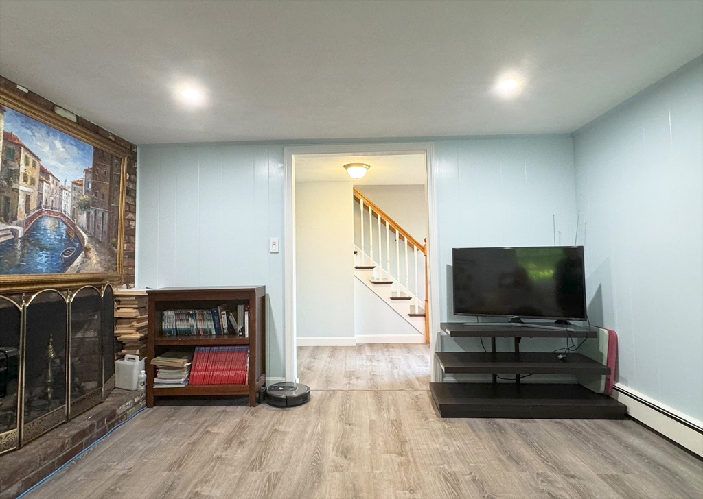 10 Meadowview Road Wayland, MA 01778 - Photo 23 of 33
