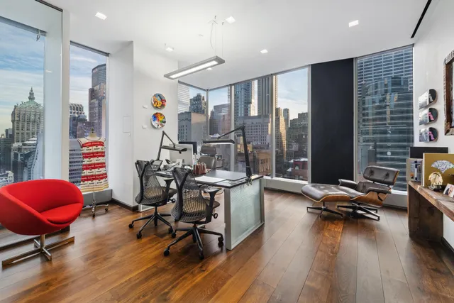 $5,500,000 | 50 West 47th Street, Unit 1808 | Midtown Central