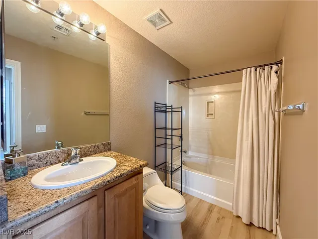 $1,780 | 63 East Agate Avenue, Unit 509, Las Vegas, NV 89123