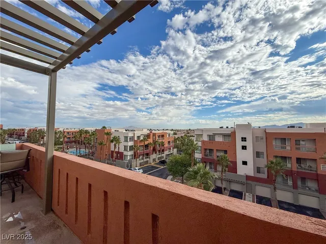 $1,780 | 63 East Agate Avenue, Unit 509, Las Vegas, NV 89123