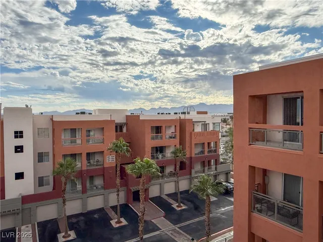 $1,780 | 63 East Agate Avenue, Unit 509, Las Vegas, NV 89123