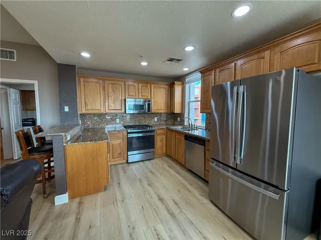 $1,780 | 63 East Agate Avenue, Unit 509, Las Vegas, NV 89123