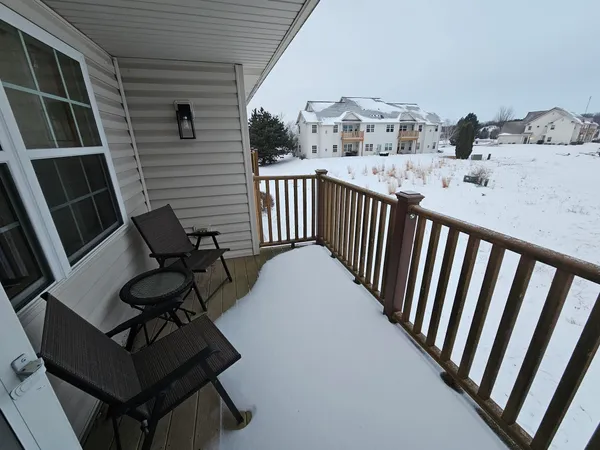 $1,950 | 1850 Stoney Lane, Unit 419, Slinger, WI 53086