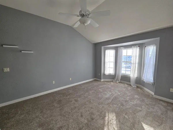 $1,950 | 1850 Stoney Lane, Unit 419, Slinger, WI 53086