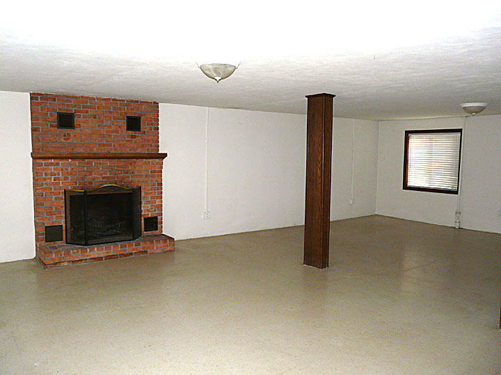 3662 Keagy Road Southwest Roanoke, VA 24018 - Photo 9 of 11 bsmt-family-room