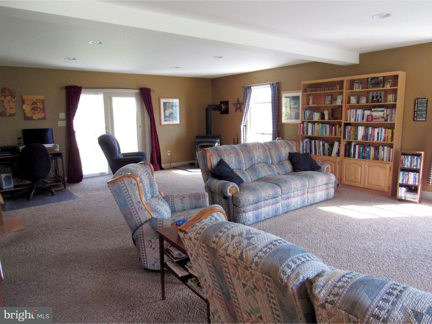 262 Ridge Road Telford, PA 18969 - Photo 14 of 25 Great Room