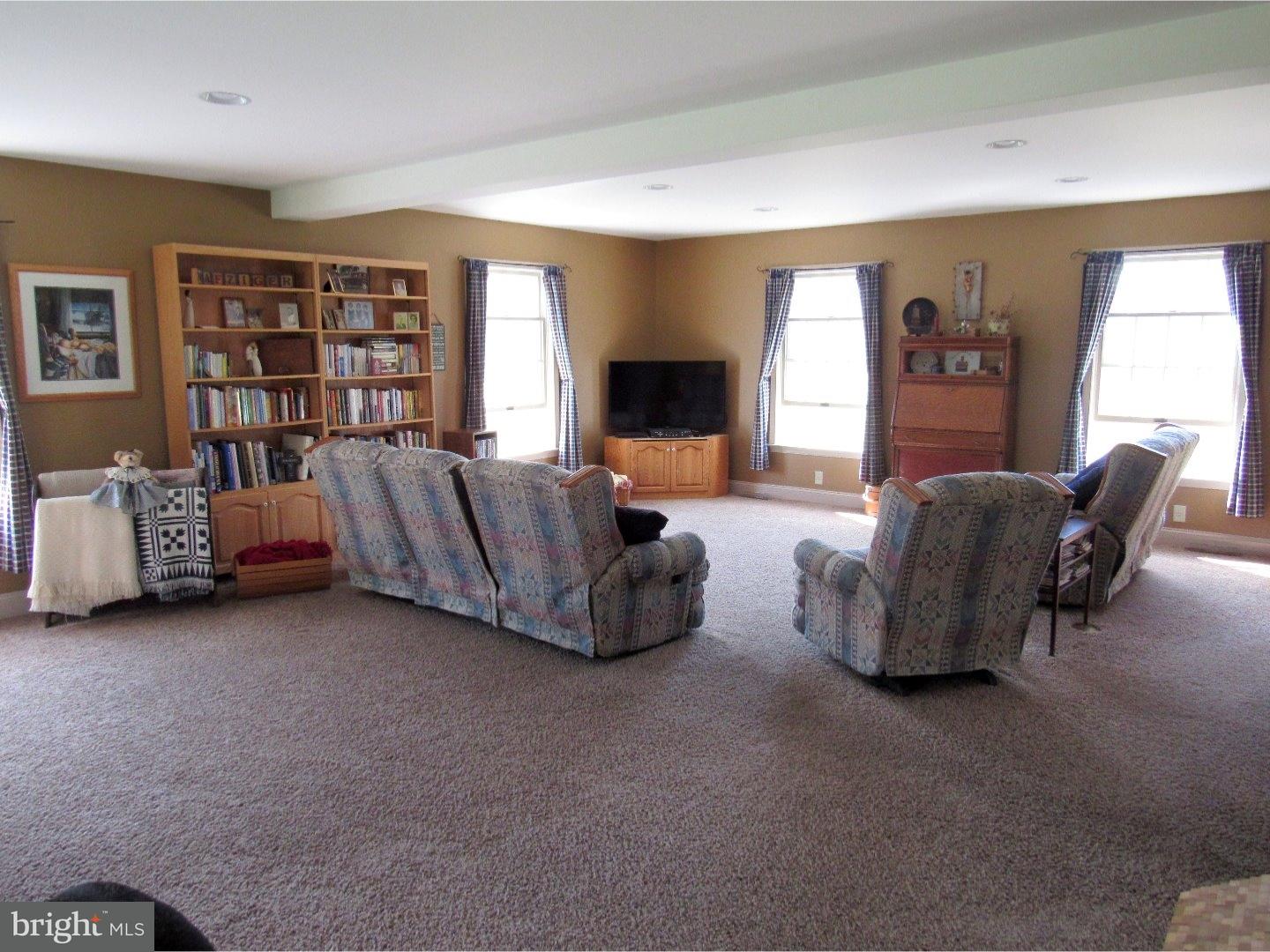 262 Ridge Road Telford, PA 18969 - Photo 16 of 25